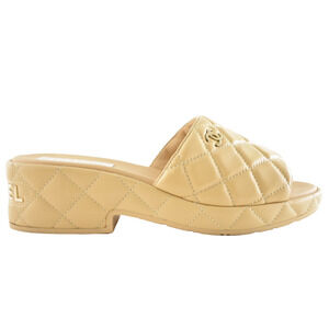 Chanel 23C Beige Lambskin Leather Quilted CC Logo Platform Slide Sandal Flat 42